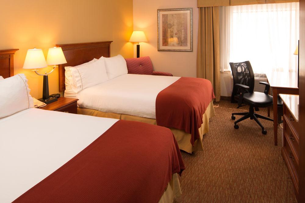 Holiday Inn Express & Suites Greensboro - I-40 Atwendover, An Ihg Hotel Kültér fotó