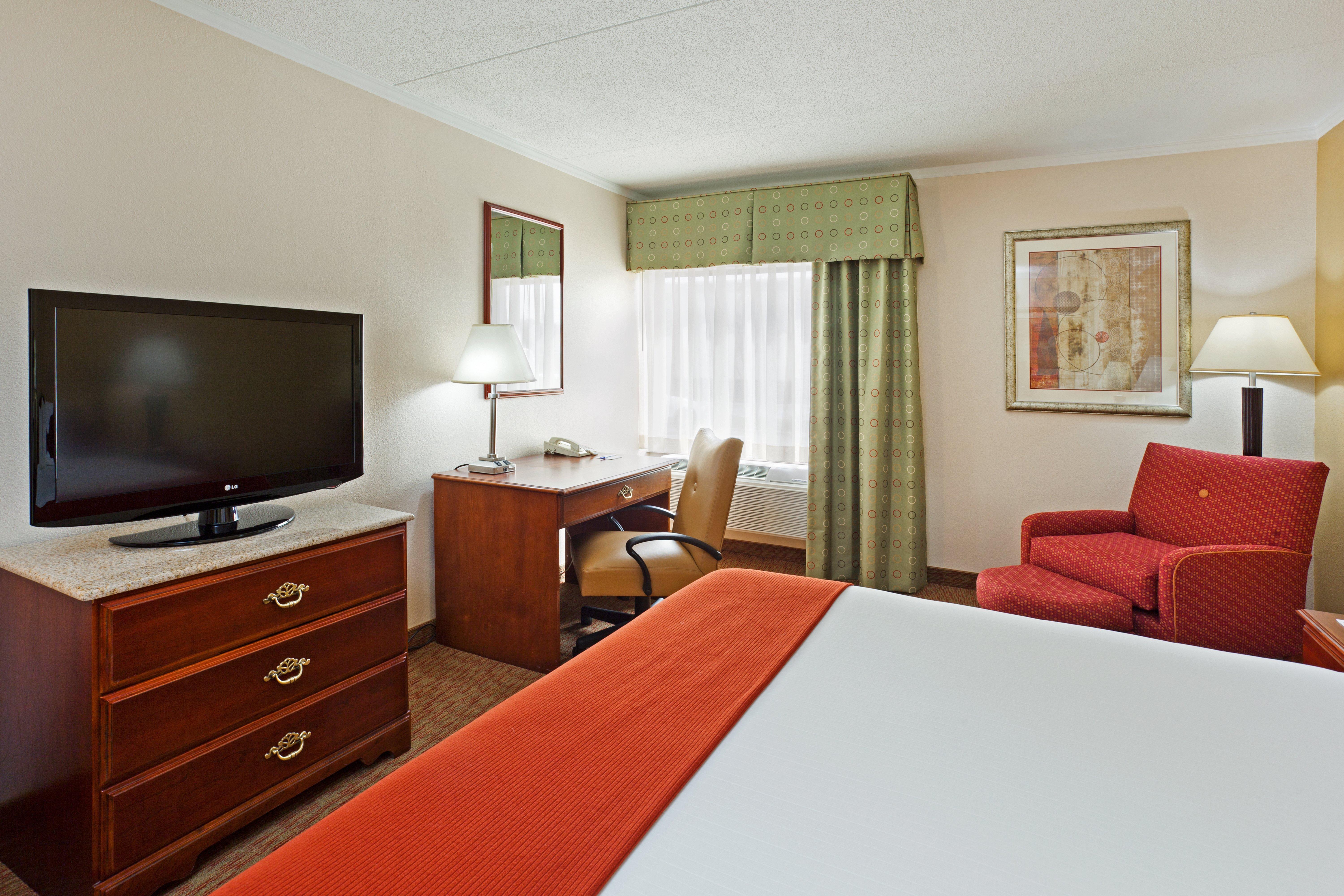 Holiday Inn Express & Suites Greensboro - I-40 Atwendover, An Ihg Hotel Kültér fotó